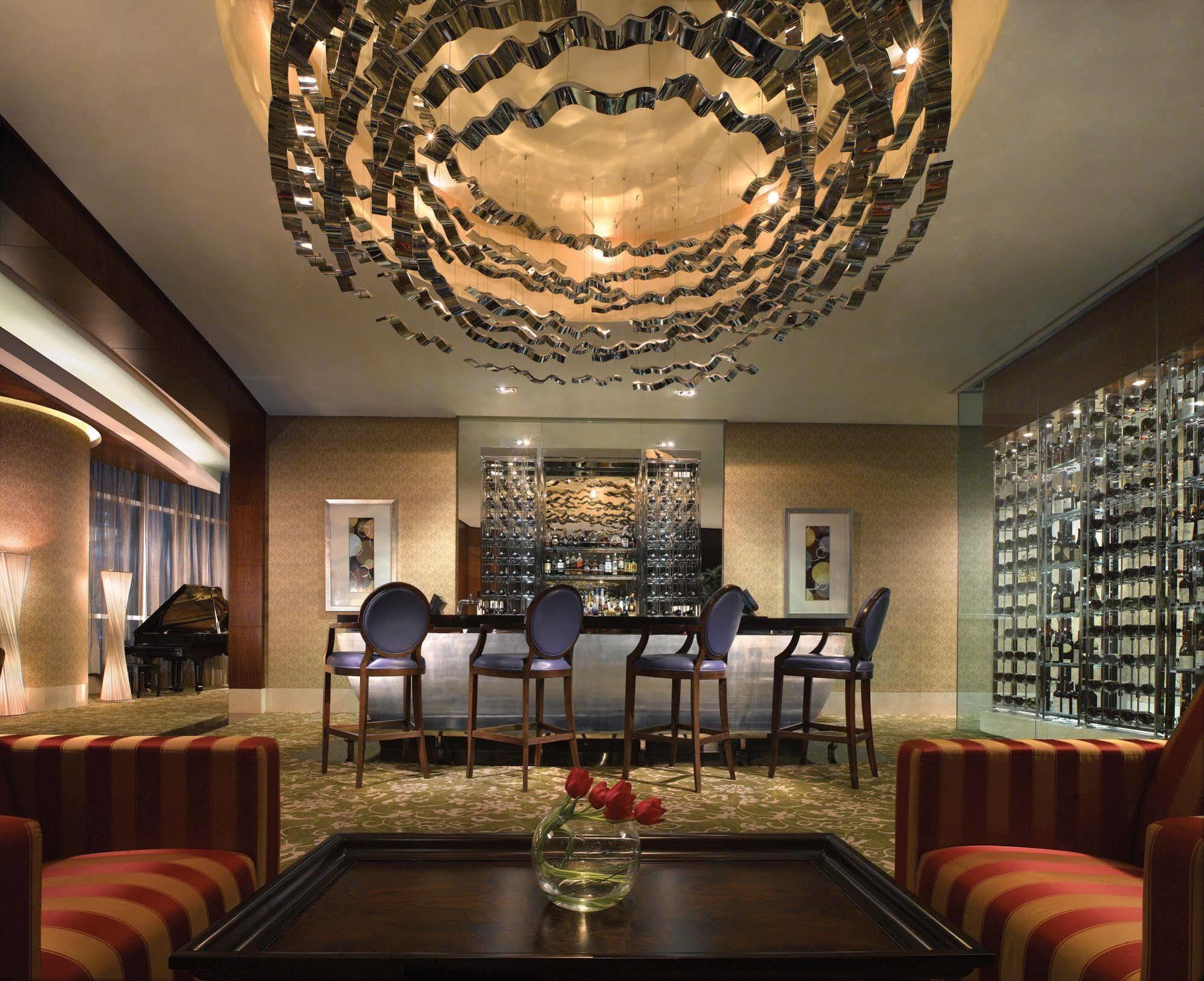 The Residences Of The Ritz-carlton Pacific Place 5*