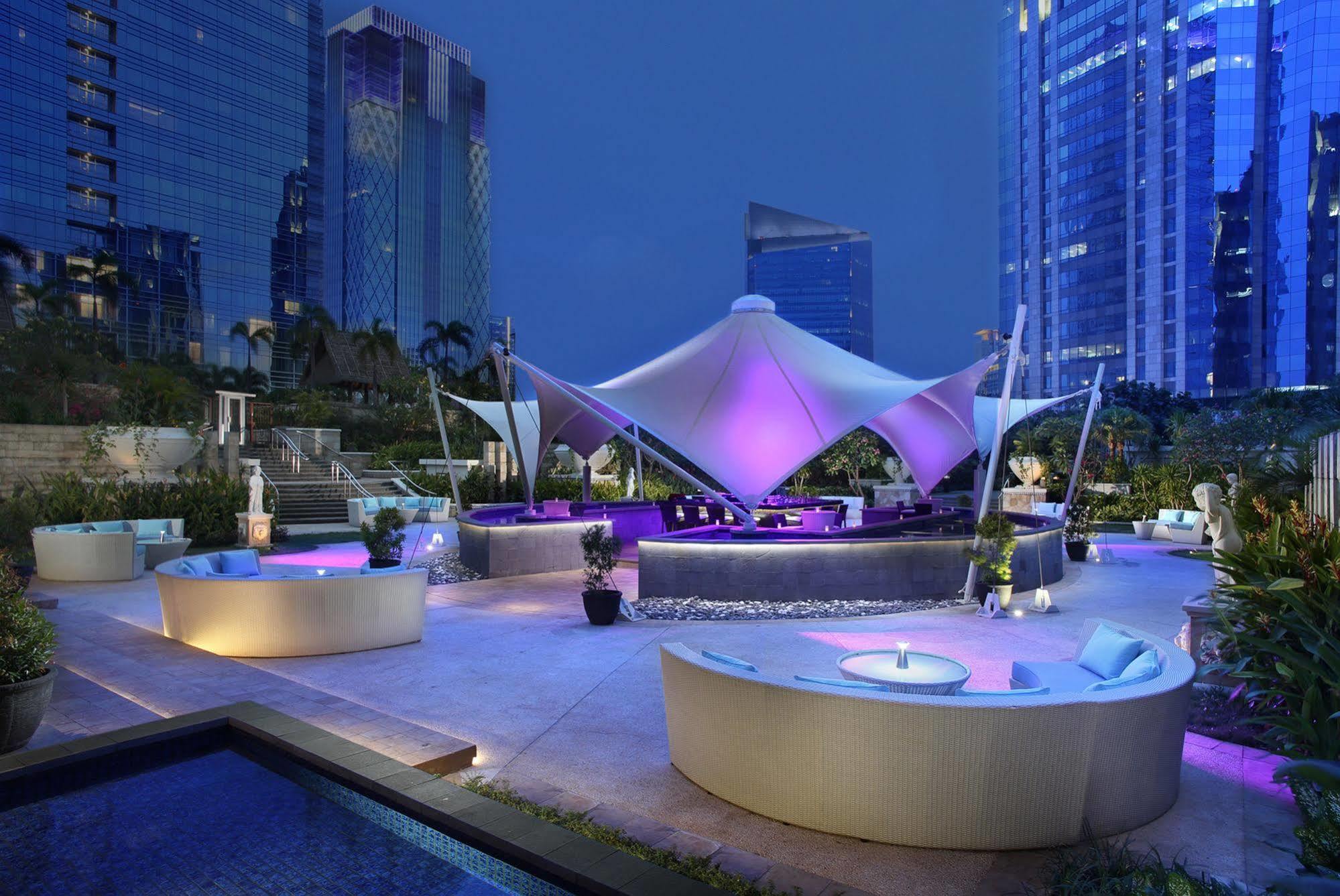 The Residences Of The Ritz-carlton Pacific Place Hotel 5*